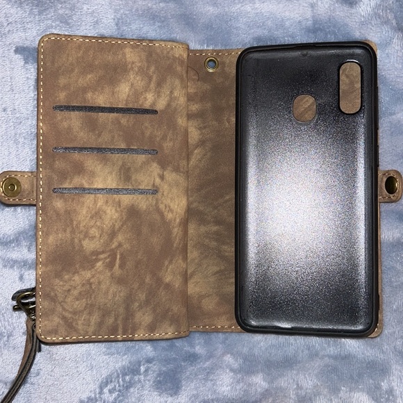 Caseme Leather 2-in-1 Flip Wallet Phone Case w/ Detachable Back Magnetic Closure - Picture 9 of 15